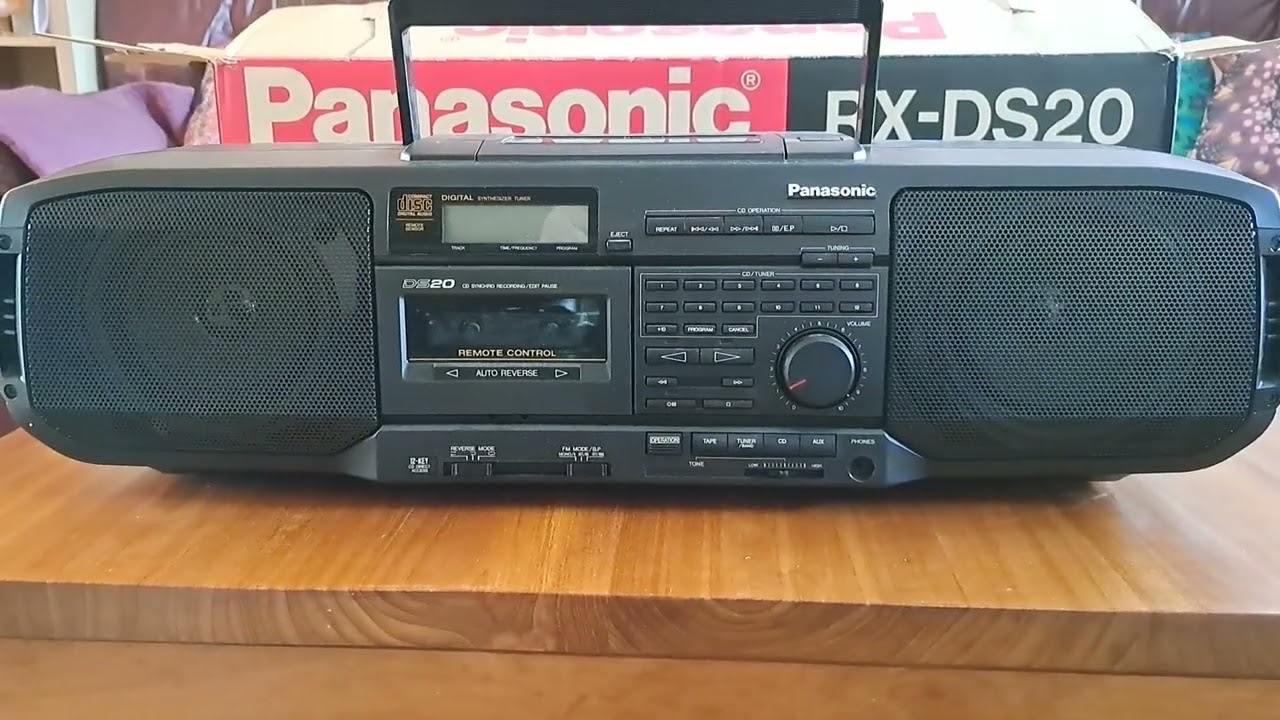 Panasonic RX-DS20 unboxing - YouTube