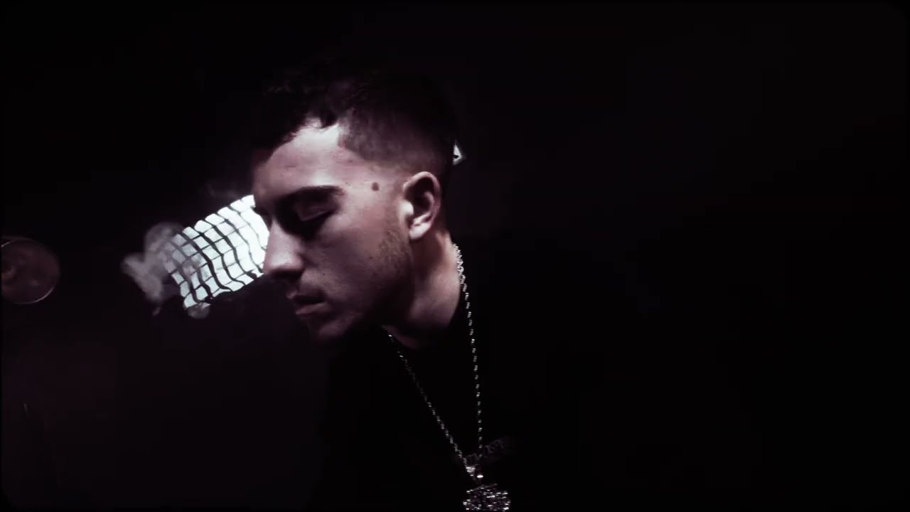 Watch Kera - MOOD (Video Official) on YouTube Watch Kera - MOOD (Video Official) on YouTube