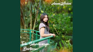 Tak Seharusnya Bertemu