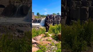 Falls Park Sioux Falls | South Dakota’s Hidden Gem 🤩