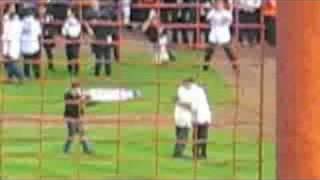 Tom Seaver pitches to Mike Piazza: Shea Goodbye!