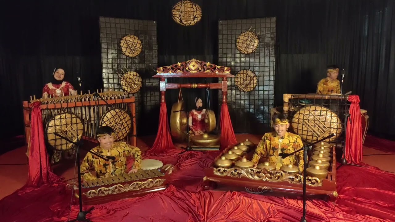 JUARA 1 FLS2N KREATIVITAS MUSIK TRADISI SMPN 1 PAMULIHAN PROV. JAWA BARAT TAHUN 2023