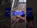 La "rivière viking" des supporters de la Norvège avant son entrée en lice dans le Mondial｜TF1 INFO
