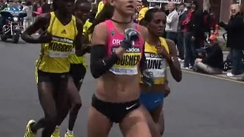 2009 Boston Marathon: Kara Goucher!