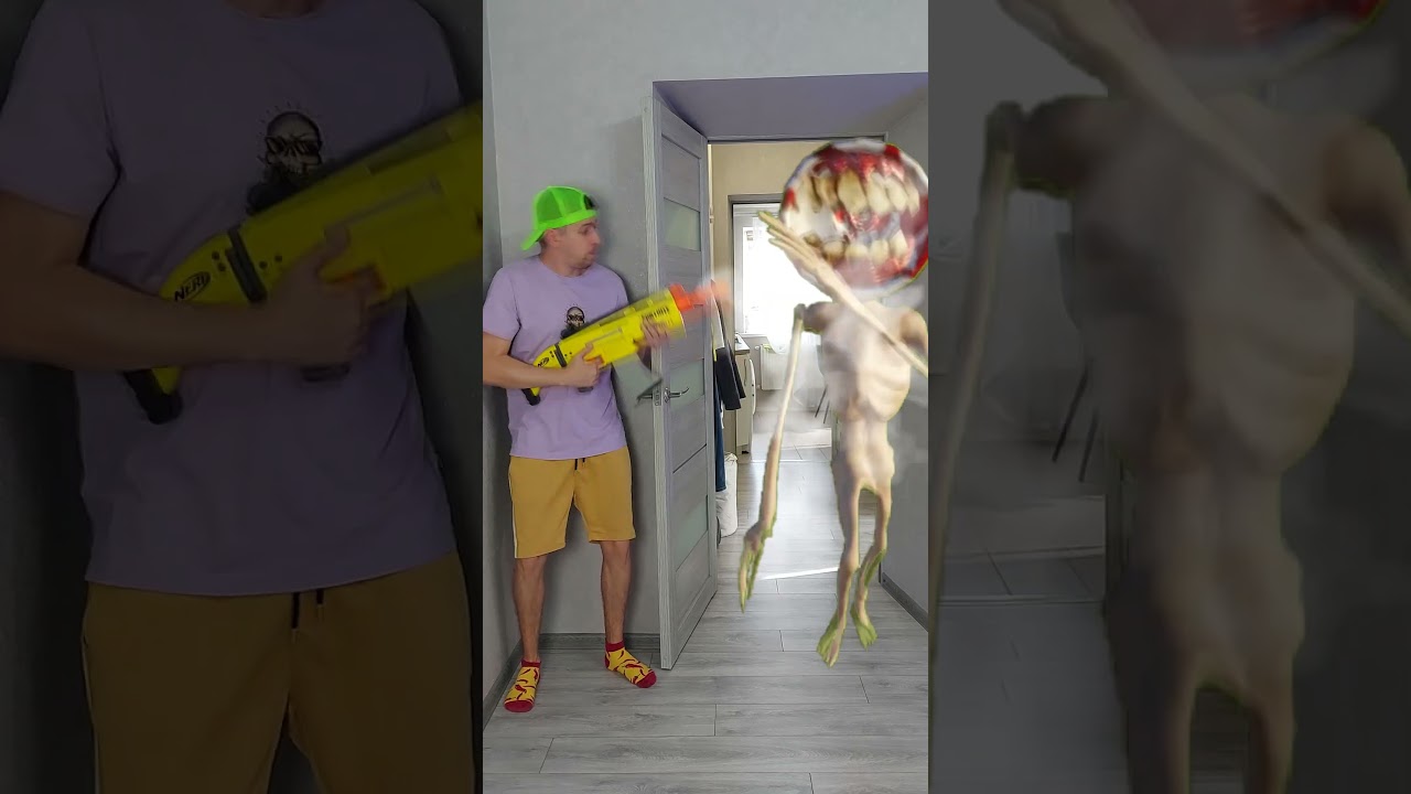 Army Siren Head VS Giant Nerf 