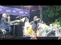 Capture de la vidéo Esperanza Spalding Live At Detroit Jazz Festival