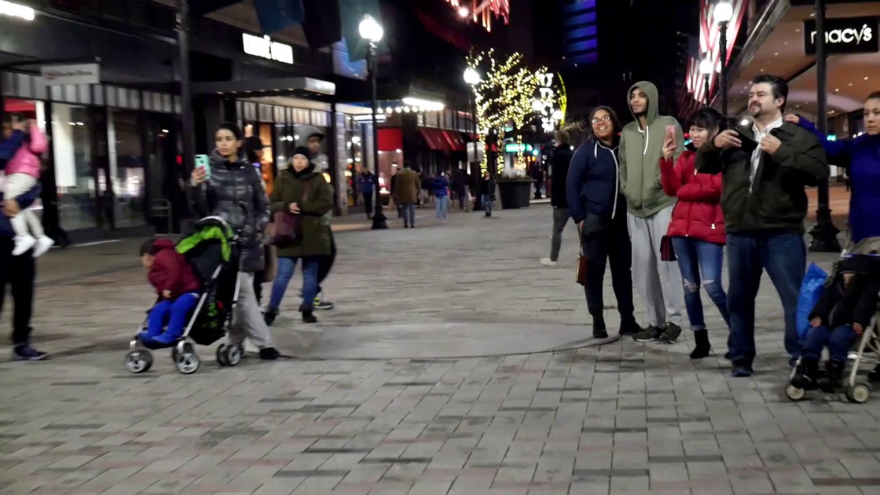 "September" - The Human DJ - Live Music at Downtown Crossing, Boston