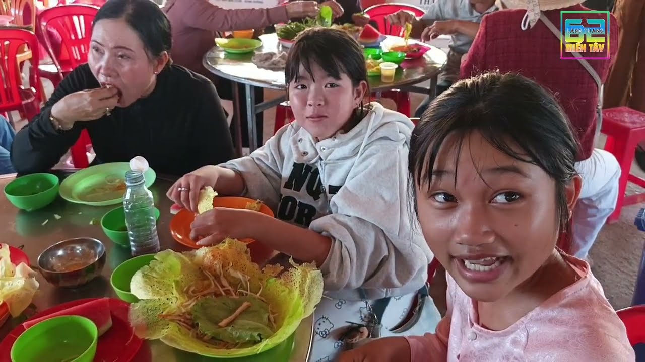 Sáng ngày rằm tháng giêng tại Hưng Long Cổ Tự - Mẹ Mẫu Tiền Giang bà con về lễ phật vía mẫu 