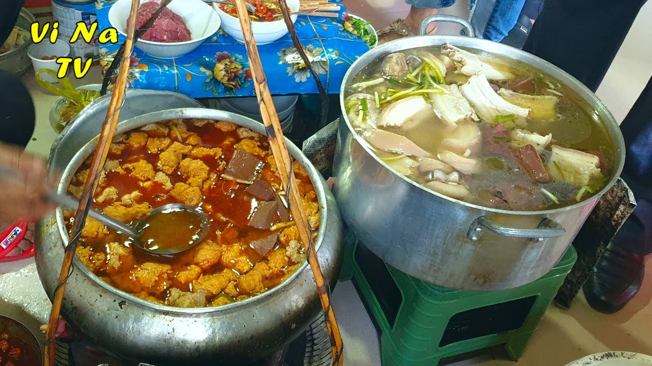 Cận cảnh nồi bún bò Mệ Kéo lừng danh xứ Huế khiến vạn người mê chỉ vì lát thịt ba chỉ - Vi Na TV