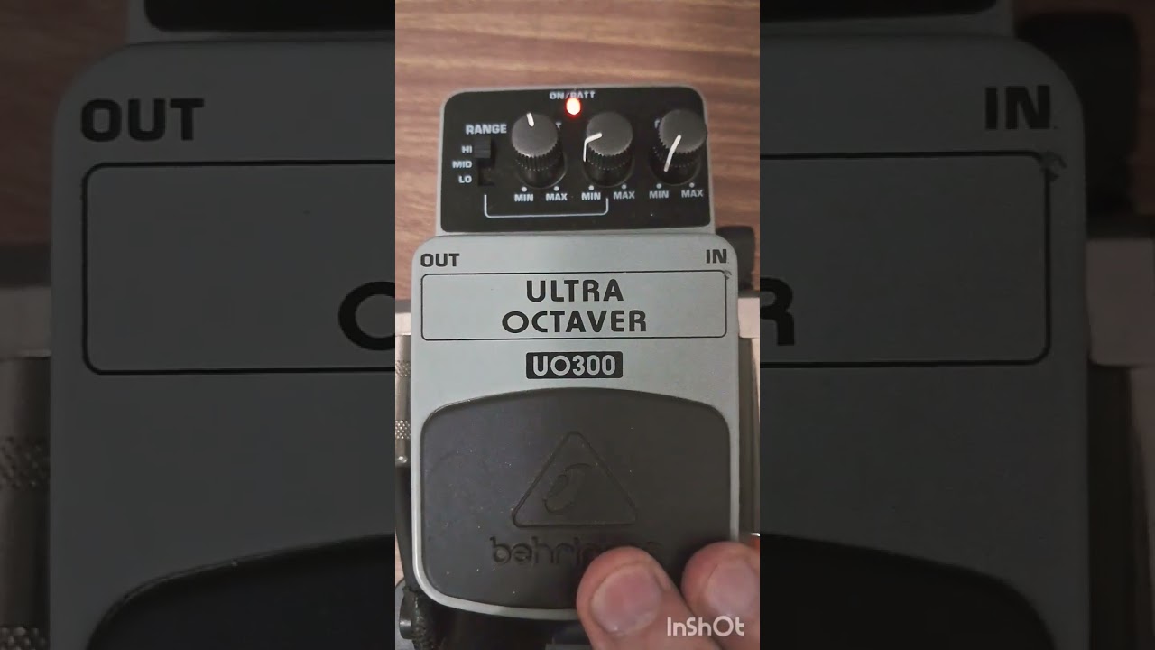 Behringer Ultra Octaver UO-300 com ruído.