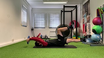 Deadbug exercise with plate