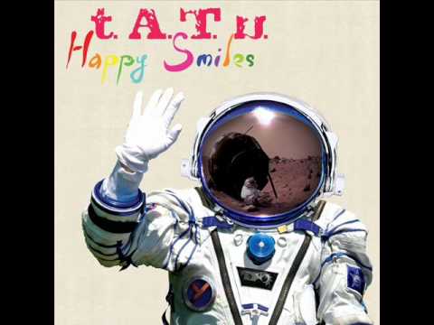 T A T U Белый плащик