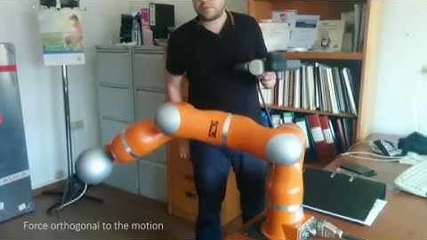 Human-like reaching of a robotic arm with compliance