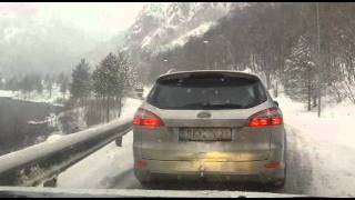 Konge Å Kjøre På E39 Fra Søgne Til Bergen En Vinterdag