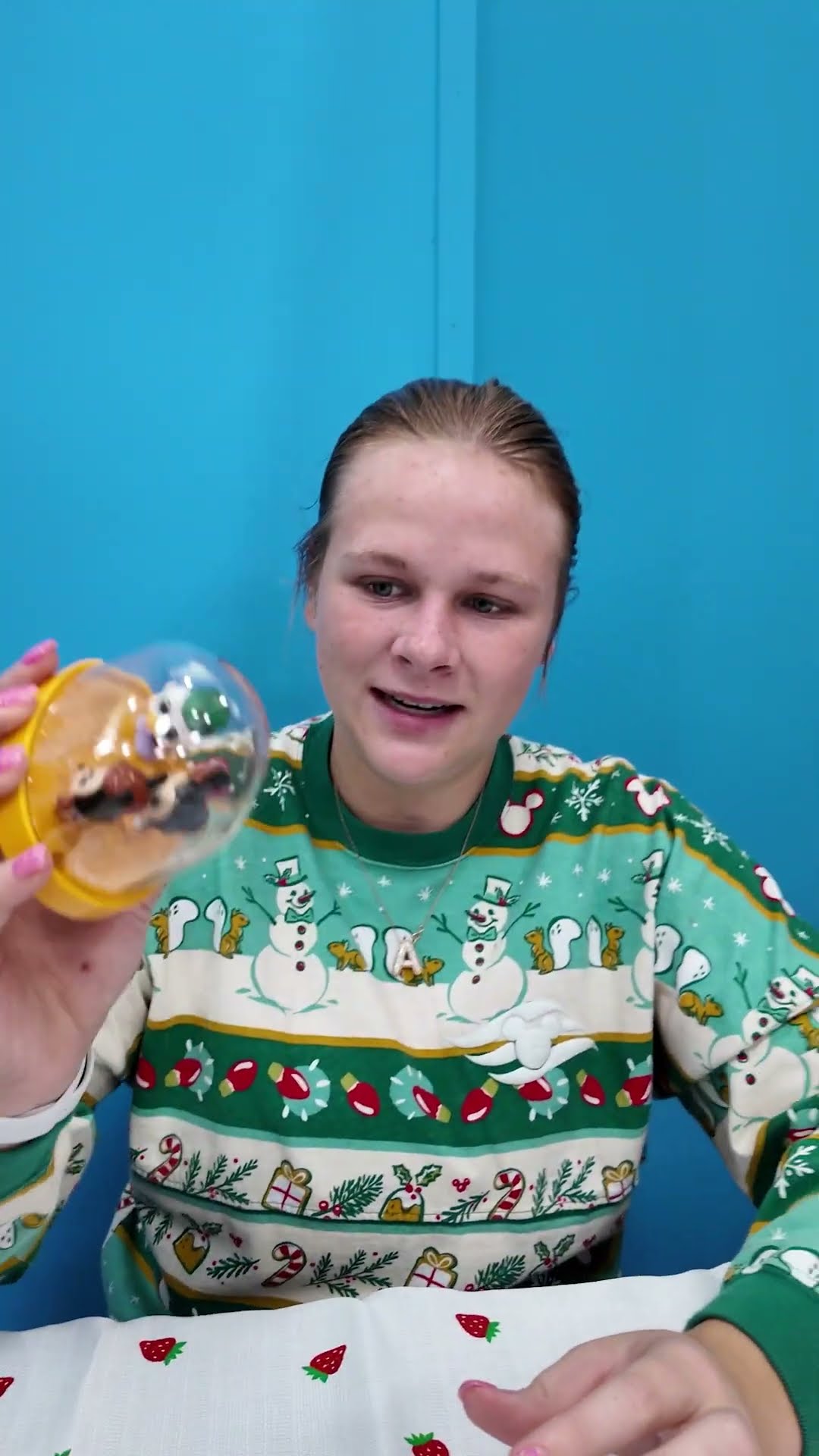Assistant Craft a DIY A Mickey Mouse Christmas Carol Snow Globe