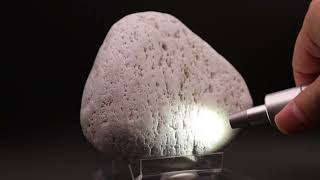 糸魚川翡翠原石(ひすい ヒスイ Jadeite)IJ260322 - YouTube
