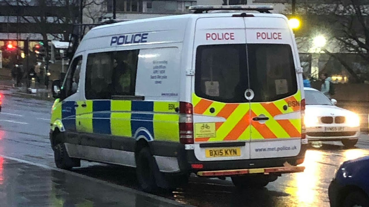 Met Police Riot van response