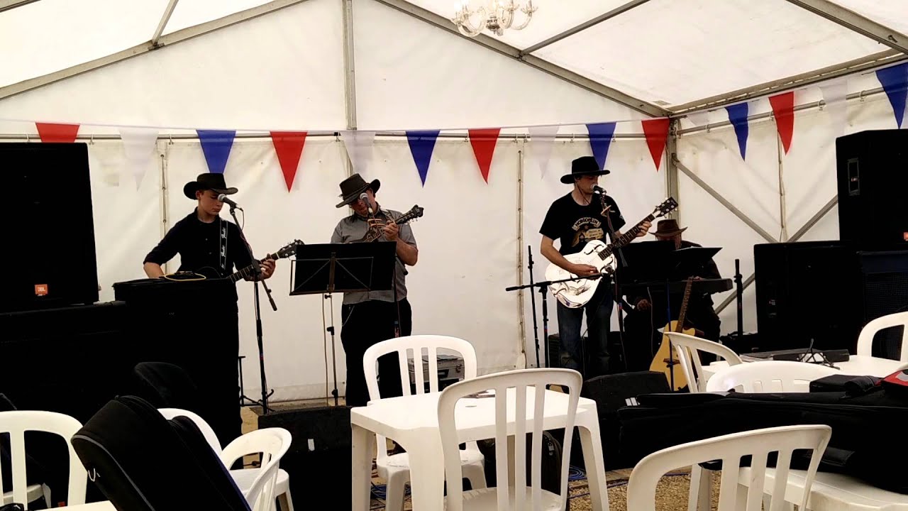 Mandolin Monday Copperhead Road Live at Braunston 2015 YouTube