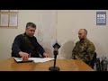 Максим Григорьев опрашивает военнопленных