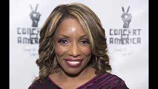 Stephanie Mills Was Married To A Well Known R&B Singer & Most Of Their Fans Never Knew