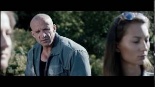 Pitbull Niebezpieczne Kobiety - Scena Z Gołębiem - Strachu - Kurwa Jaki Fajny Gołąb