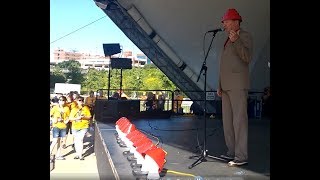 Jerry Casale of DEVO talks after the 1st Annual 5KDEVO Race in Akron - 7/30/17