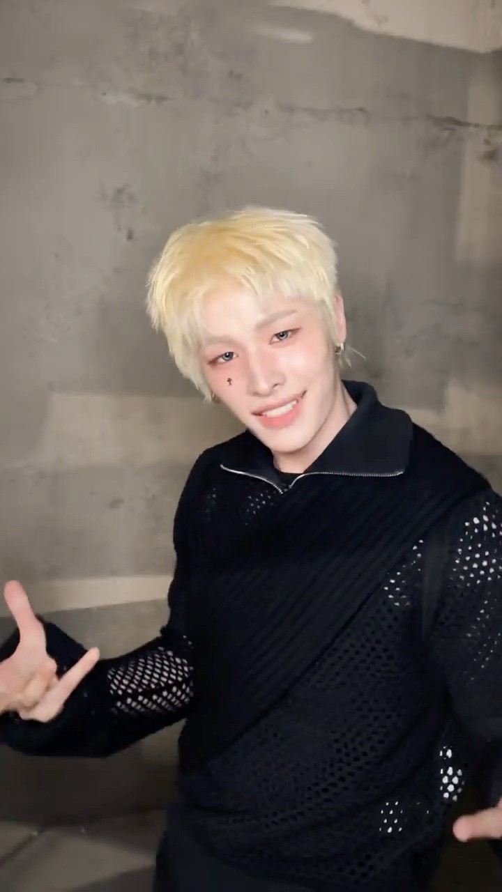 🐻‍❄️-RLY? | #HARU - YouTube