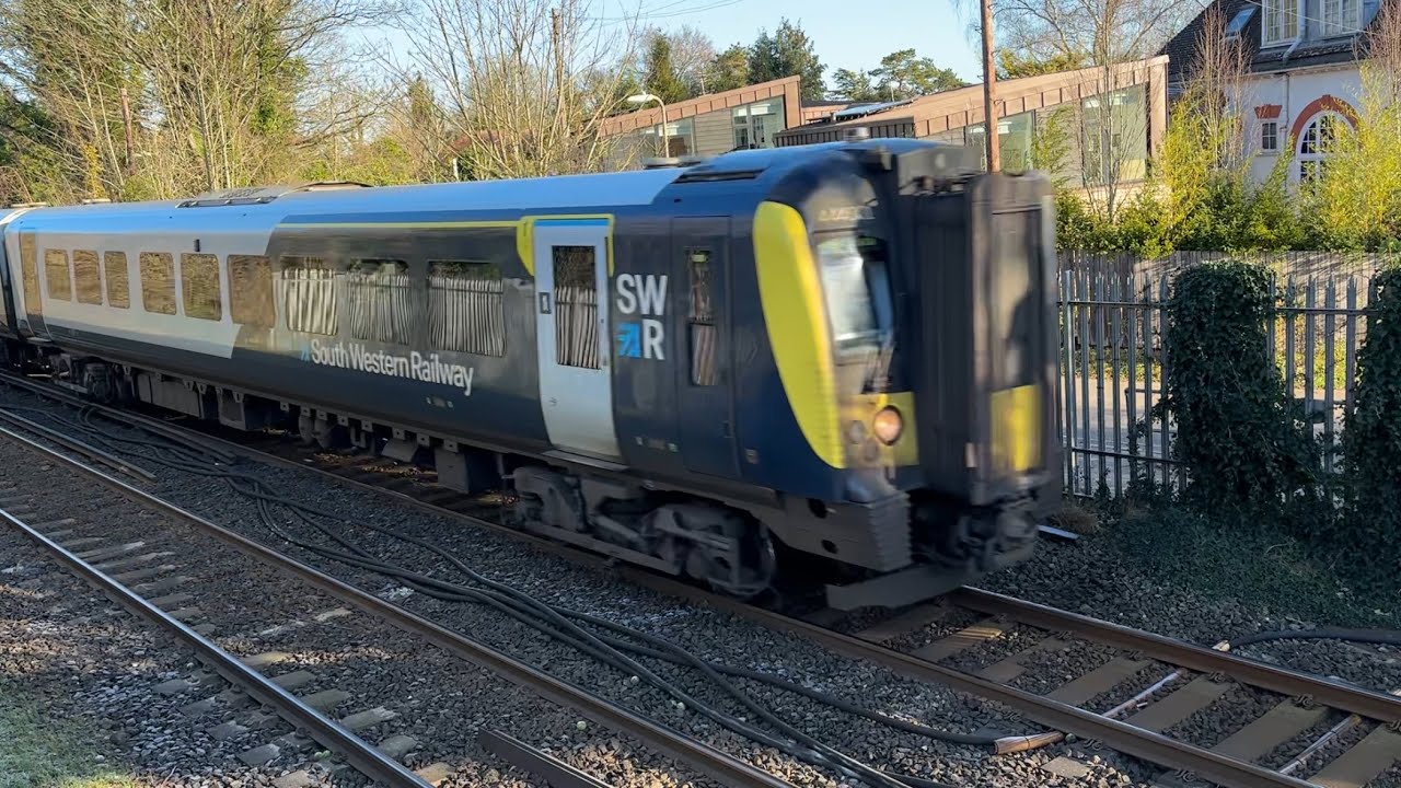 Class 444 Desiro | 444001 + 444013 | South Western Railway