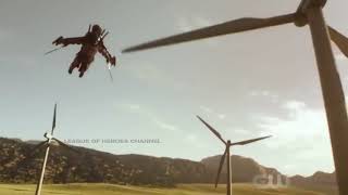 The Flash 4x01 The Flash vs Samuroid Barry Saves Iris