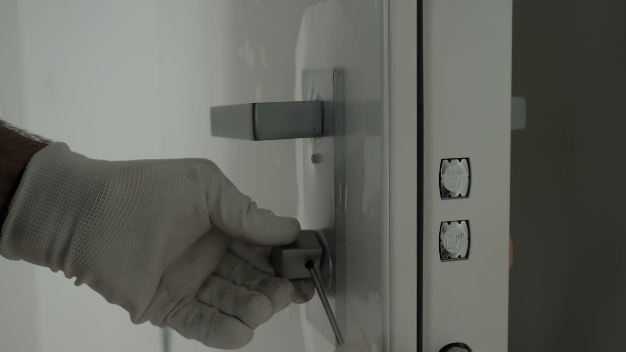 Montaggio porta blindata Rasomuro