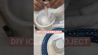 Grab some cotton balls and let’s create DIY icicles! #christmascrafts Grab some cotton balls and let’s create DIY icicles! #christmascrafts