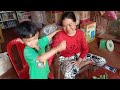 បូរិនលេងឡានដឹកដី , Borin playing with a truck , short video