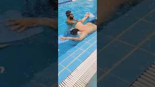 تعليم السباحه للكبار مرحلة تعليم الكاتش فى سباحة الحره