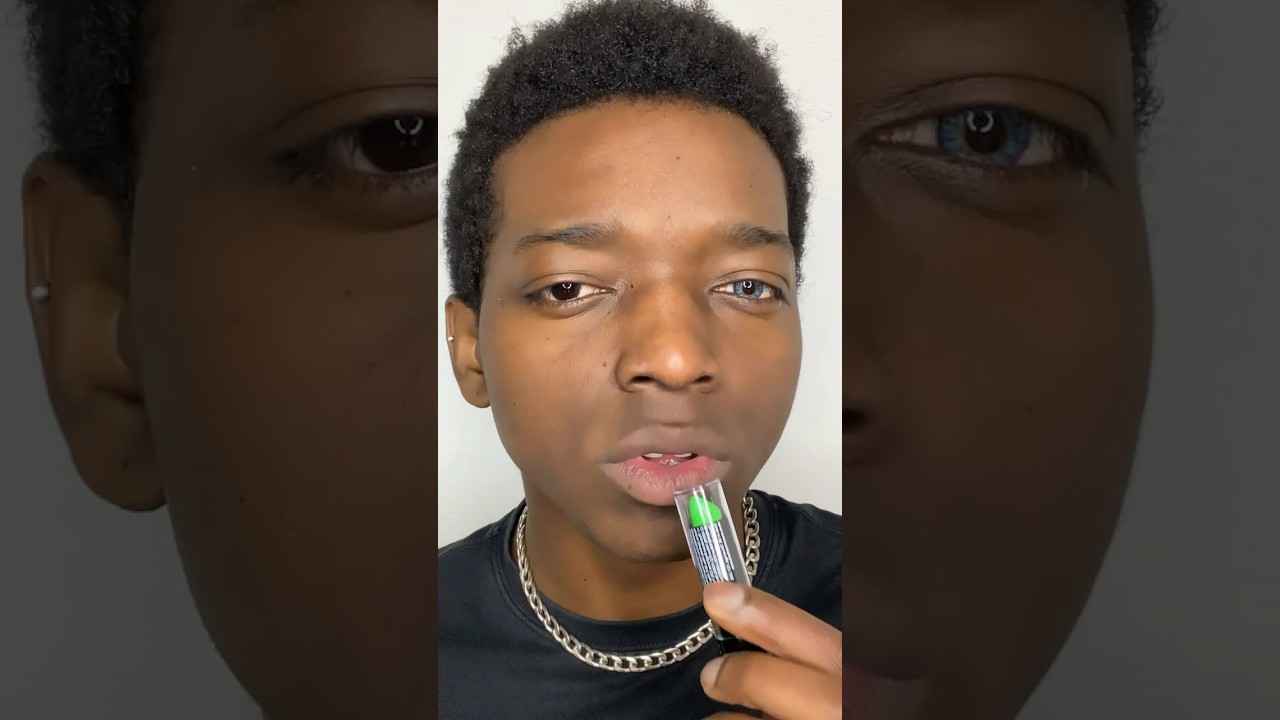 💄 HOW TO OPEN A GREEN LIPSTICK ? #11 ( the color of the hope 💚 ) 