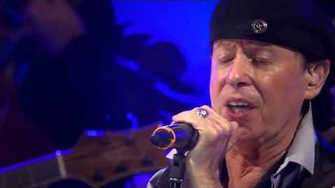 Scorpions - LIVE - No one like you