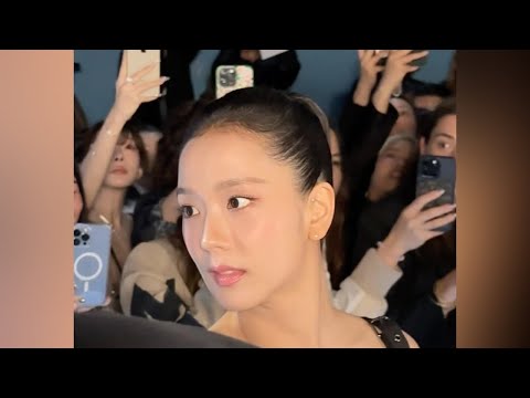 JISOO Looks Stunning at Dior Paris Fashion Week! LADY JISOO AT DIOR PFW!
