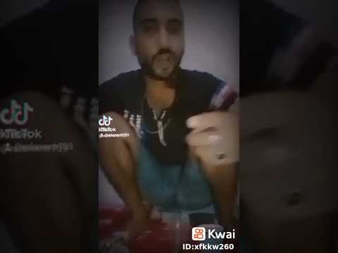 مسجون حزين مين