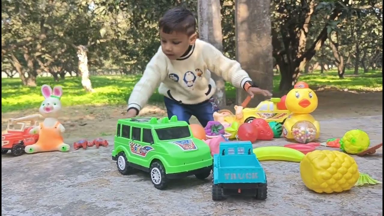 aakib aur Abu Bakar ke toys, car, Jeep car and vegetables, - YouTube