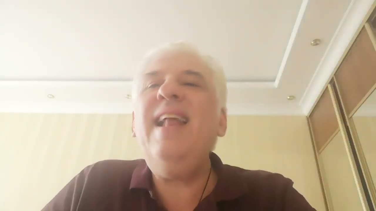 Оперный певец и педагог Сергей Москальков разгромил нашу попсу с ее ...