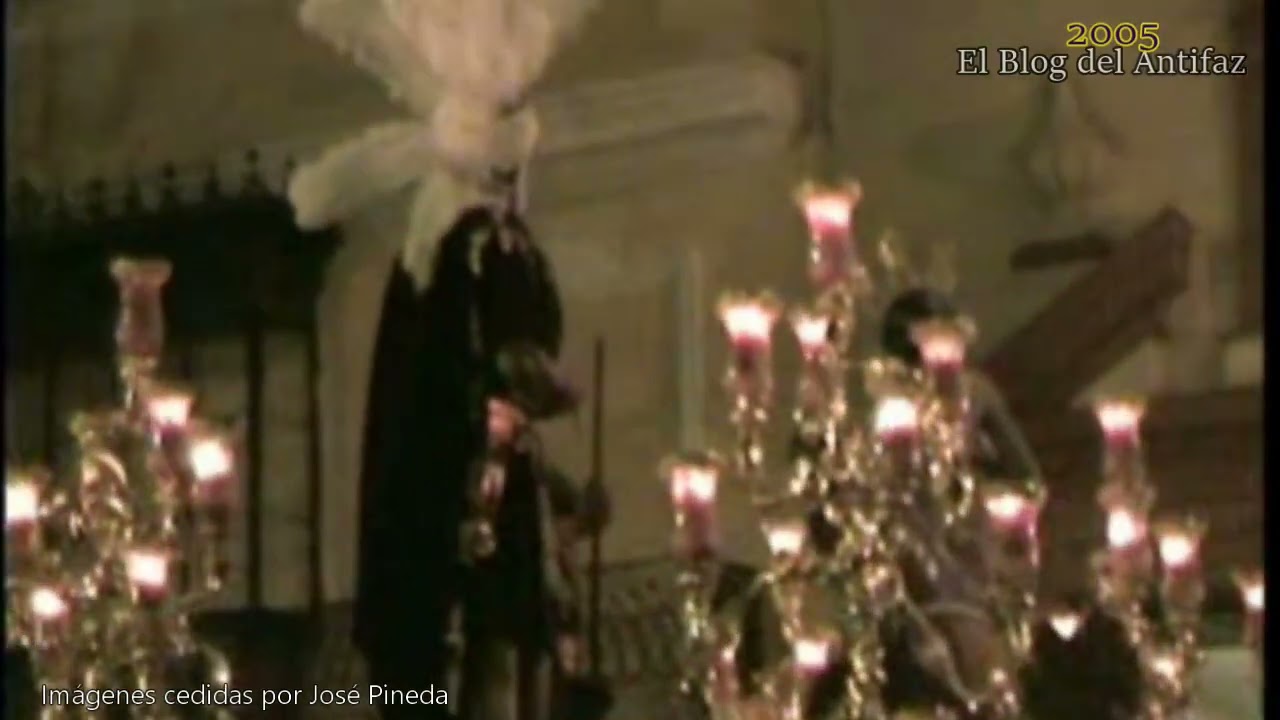 Señor de las Penas (Hdad. de la Estrella) Saludo al Baratillo. 2005