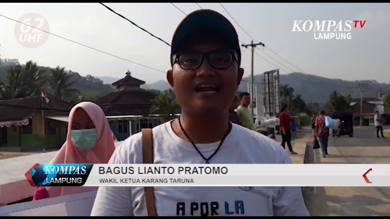 WARGA GALANG DANA UNTUK GEMPA SULTENG