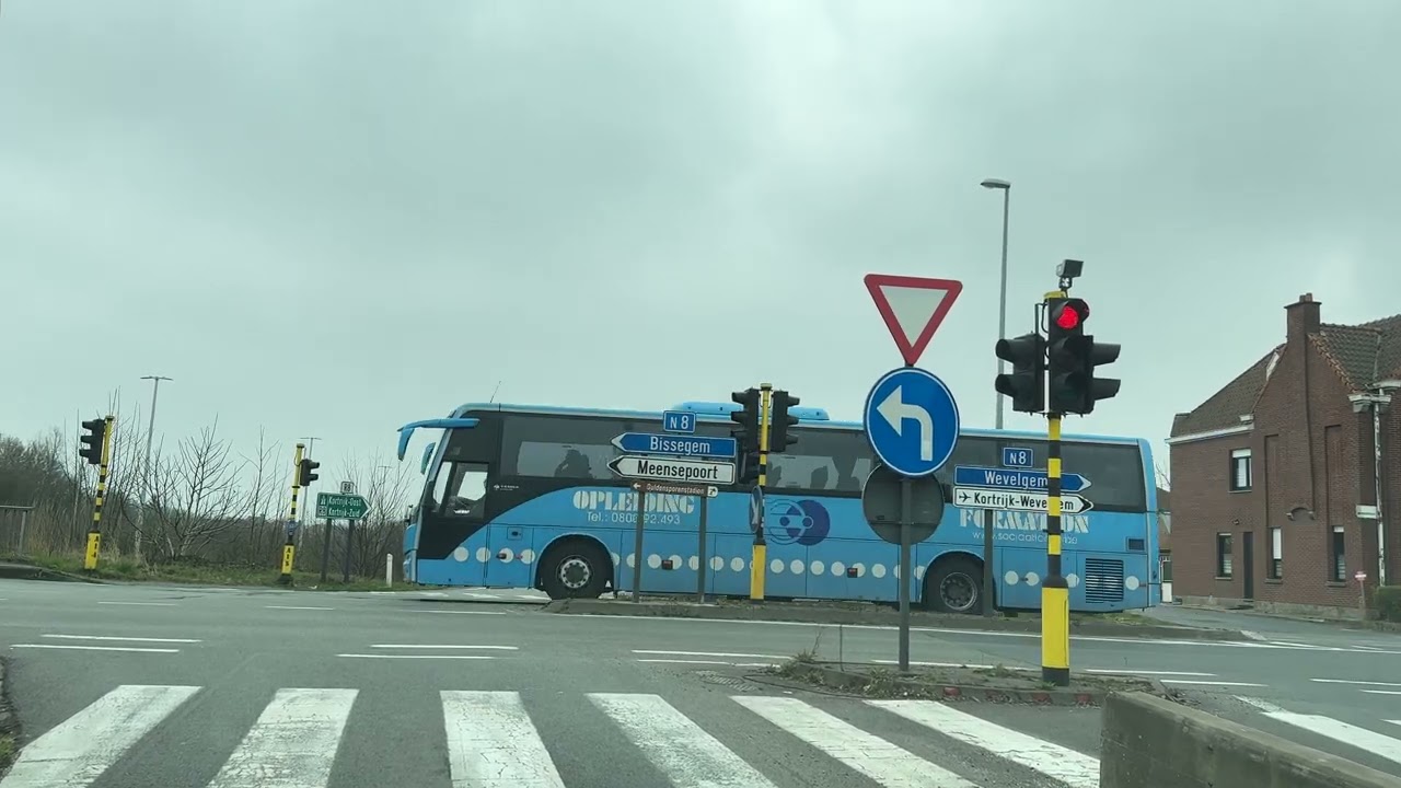 Driving to Kortrijk, ended up in a closed street. Bravo, Google. 