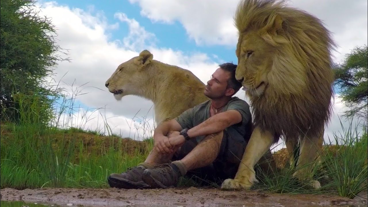 Download An Unbreakable Bond | The Lion Whisperer