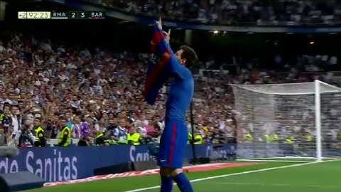 Messi le mostró su camiseta a todo el Bernabeu