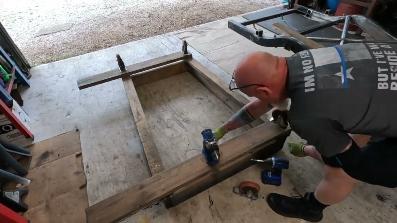 1941 Chevy Truck, Putting a lift kit on the truck cab roller/holder for engine hoist clearance