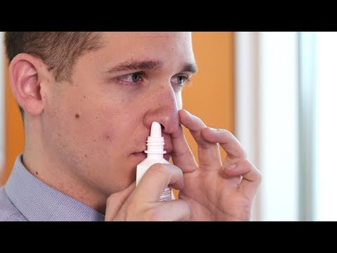 वीडियो: नाक स्प्रे का उपयोग करने के 3 तरीके