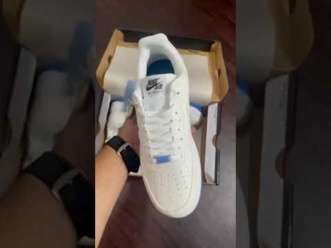 *NIKE AIRFORCE 1