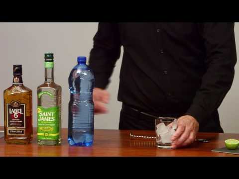 Vidéo: Comment servir et boire le saké : 6 étapes (avec photos)