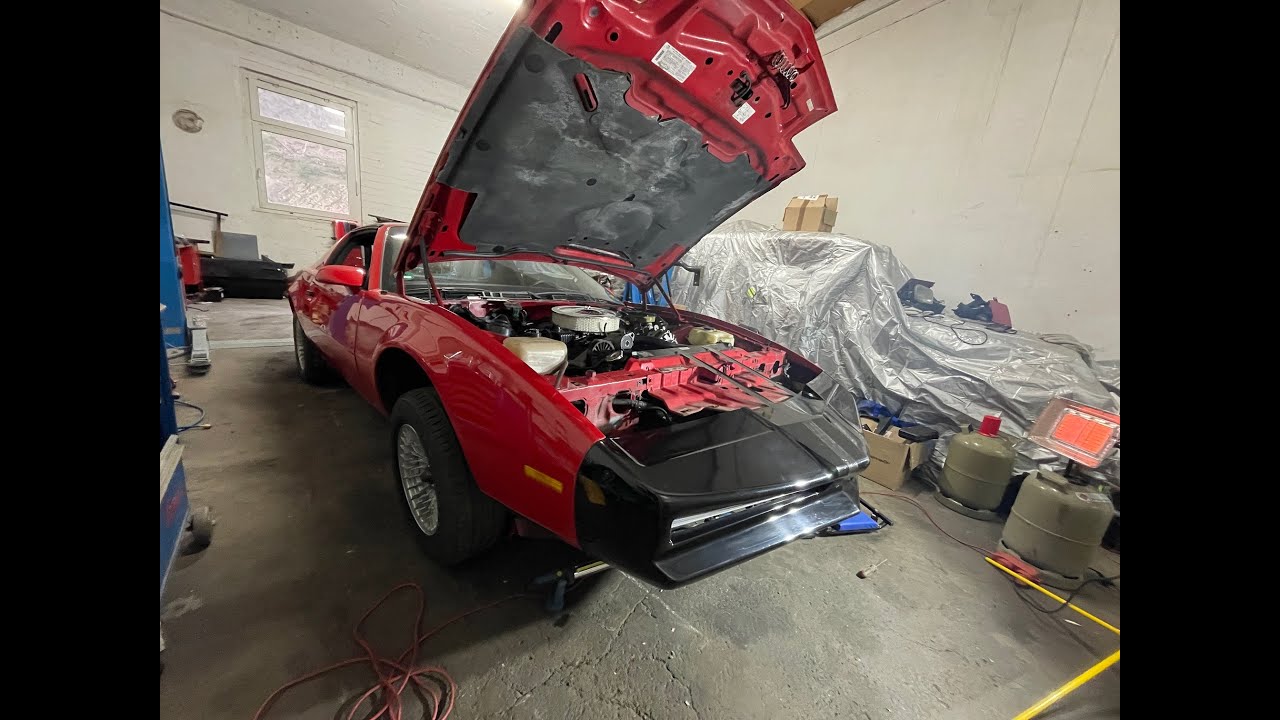 Knight Rider K.I.T.T. Replica Umbau Vlog Nr.2 - Die Front wird installiert