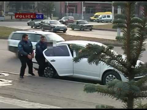 2 არასრულწლოვანის დაკავება